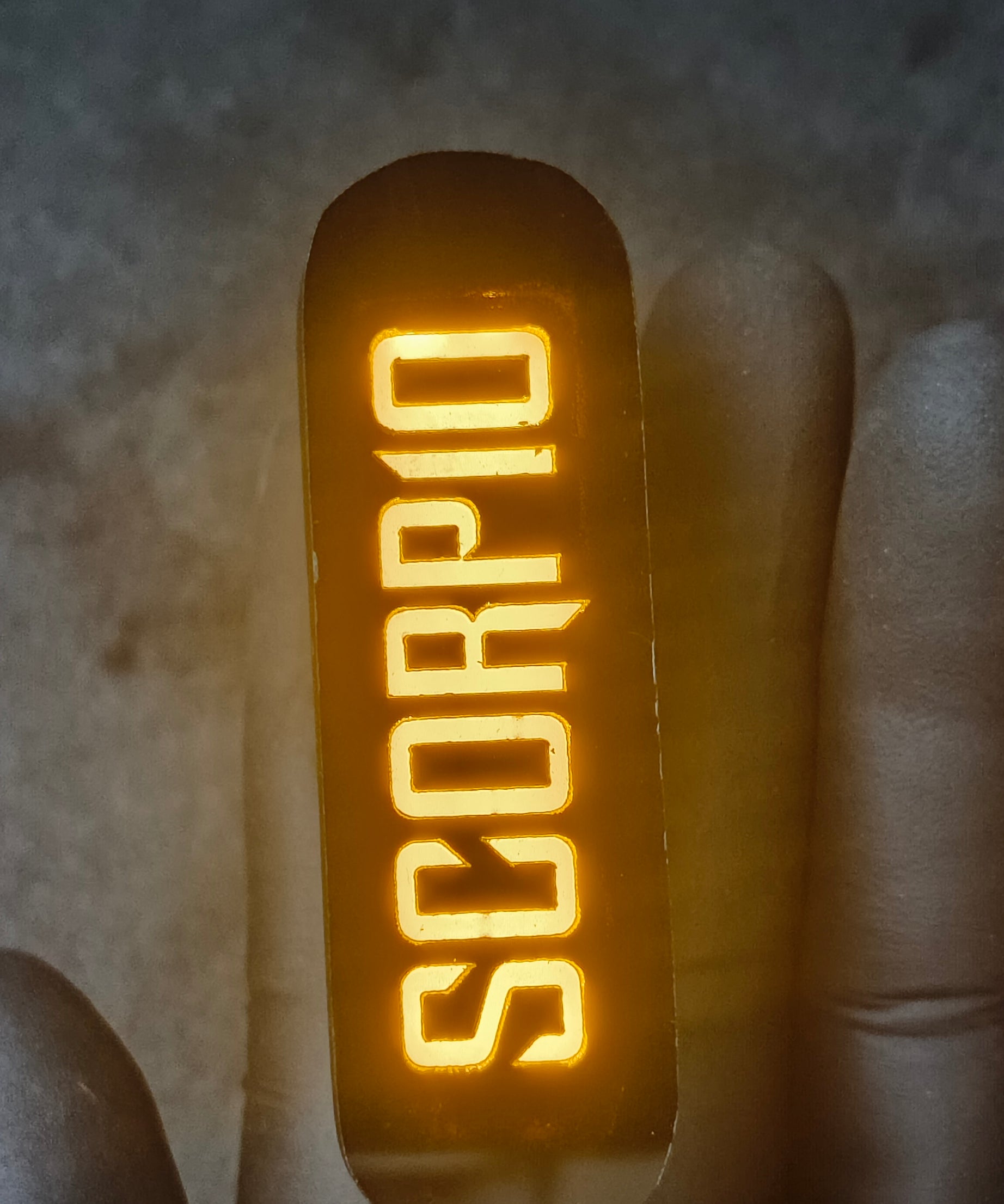 Mahindra Scorpio  Side indicators