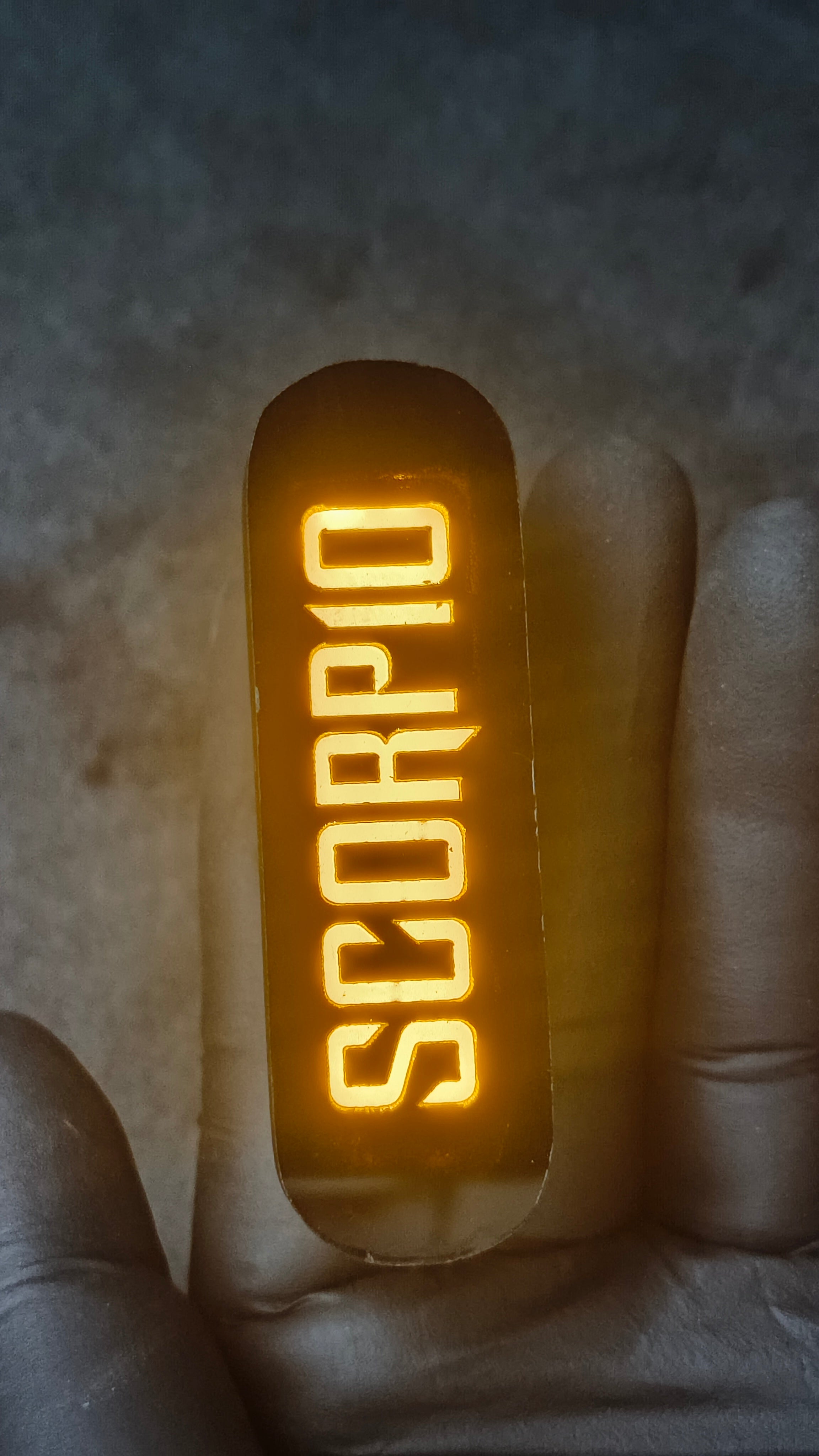 Mahindra Scorpio  Side indicators