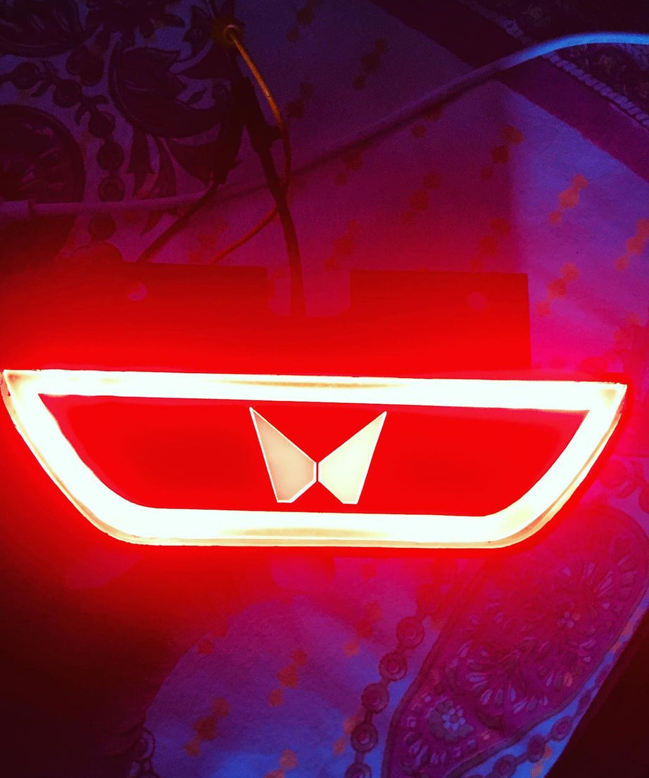 HIGH MOUNTED BRAKE LIGHT STOP LAMP Auxiliary Stop Light for MAHINDRA THAR SCORPIO, BOLERO, SUPRO, MARSHAL, MAXXIMO, MAXX, TUV300 JEEP GYPSY MAHINDRA